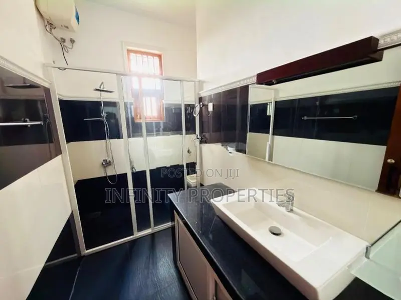 Brand New Luxury House Sale At 500 M Thalawathugoda