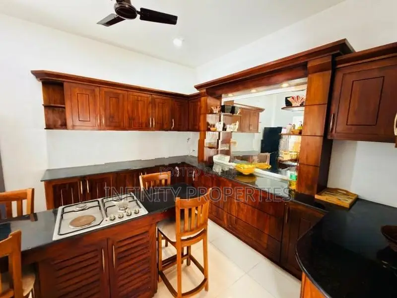 Brand New Luxury House Sale At 500 M Thalawathugoda