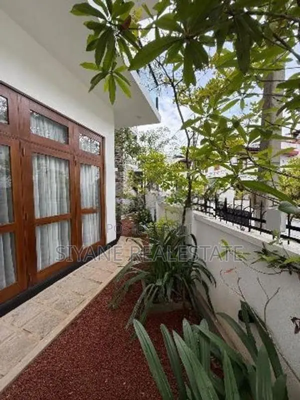 House For Sale Palawatta, Battaramulla