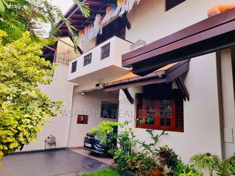 Luxury 03 Storey House with 13 P Sale at Kohuwala