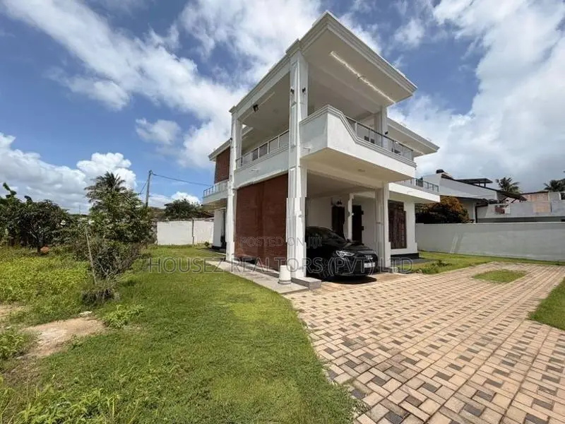 4-Bedroom House with 17-Perch Land for Sale Nagoda