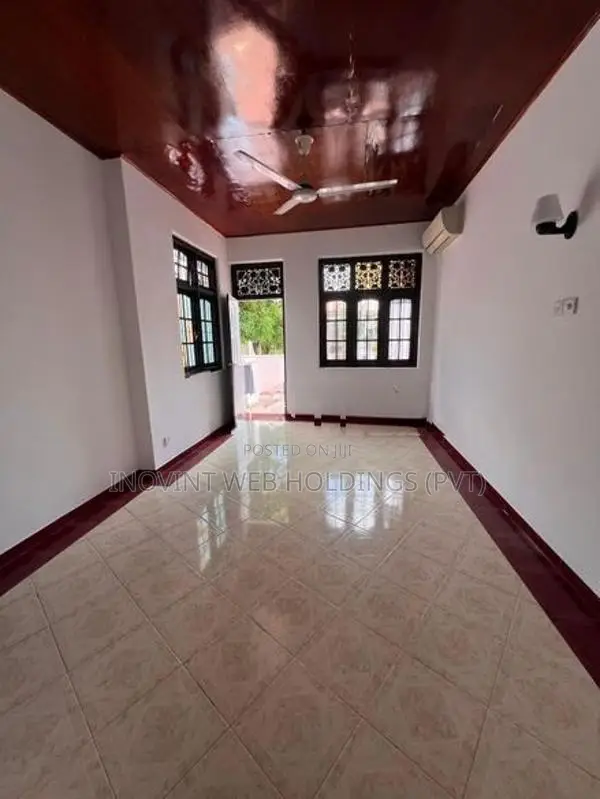 Four-Bed House For Rent in Nugegoda