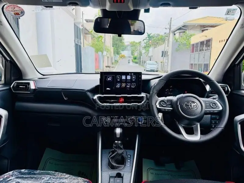 Toyota Raize Z Grade BSM 2026