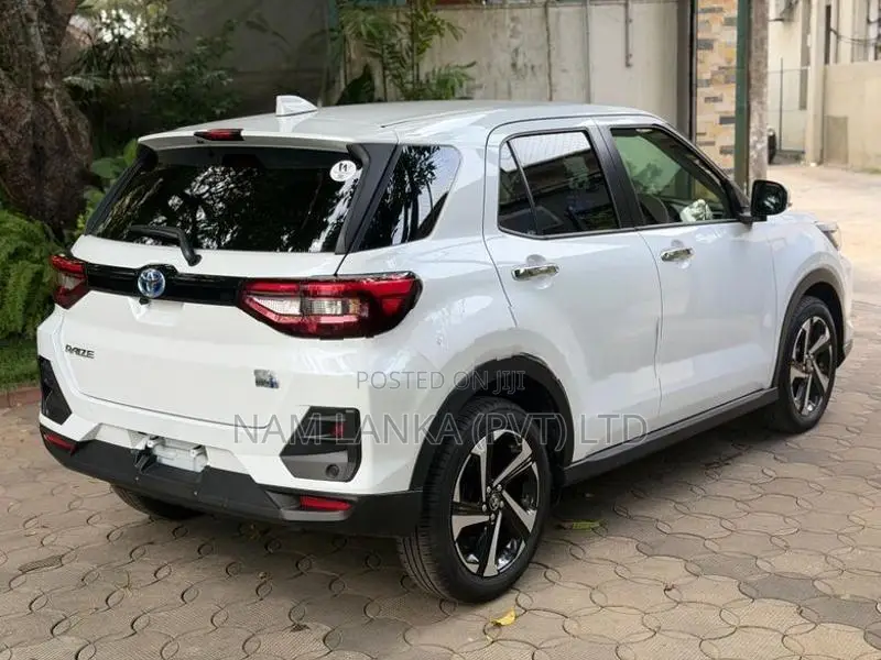 Toyota Raize Hybrid 2025