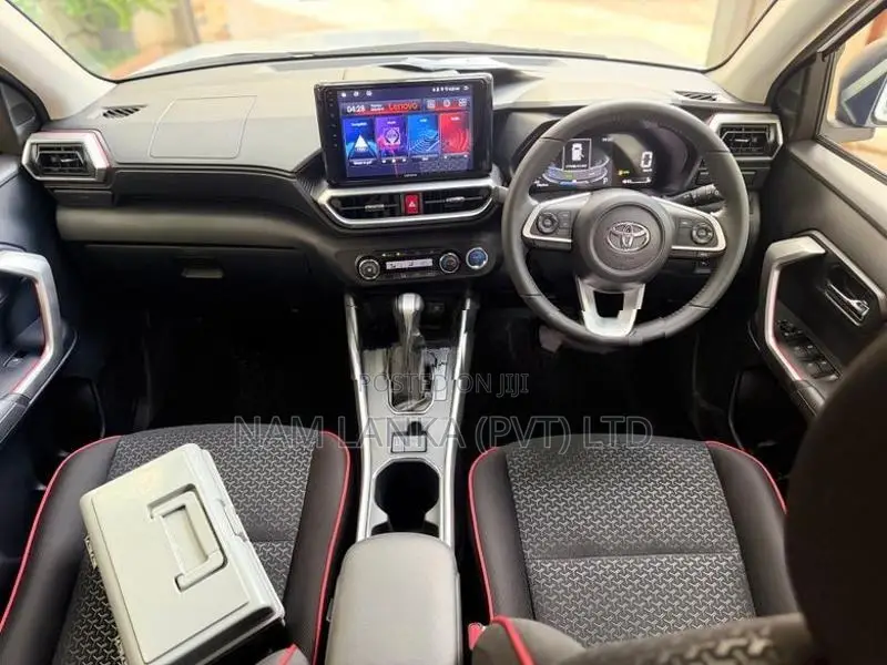 Toyota Raize Hybrid 2025