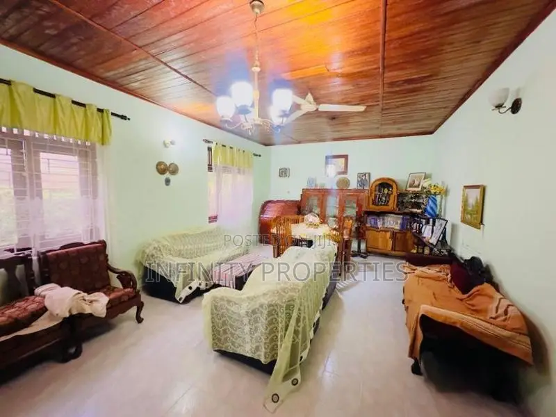 20 Perches Land with One Story House Sale at Pannipitiya