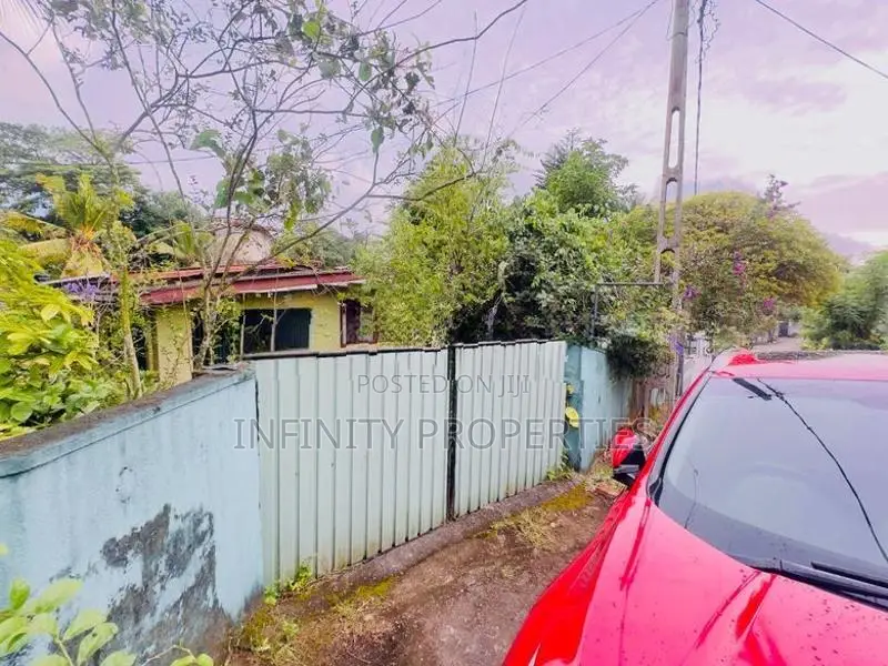 20 Perches Land with One Story House Sale at Pannipitiya