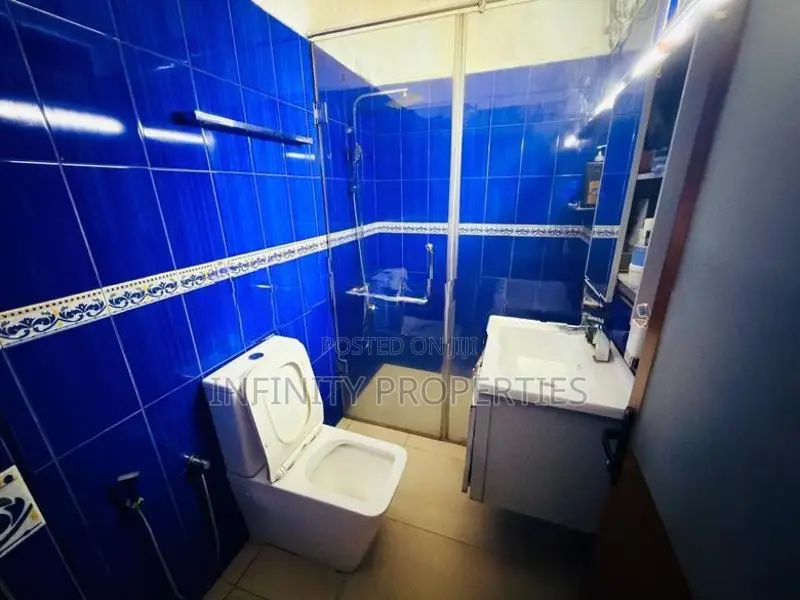03 Story House & 6.5 P sale At Temple Road 150 M Maharagama