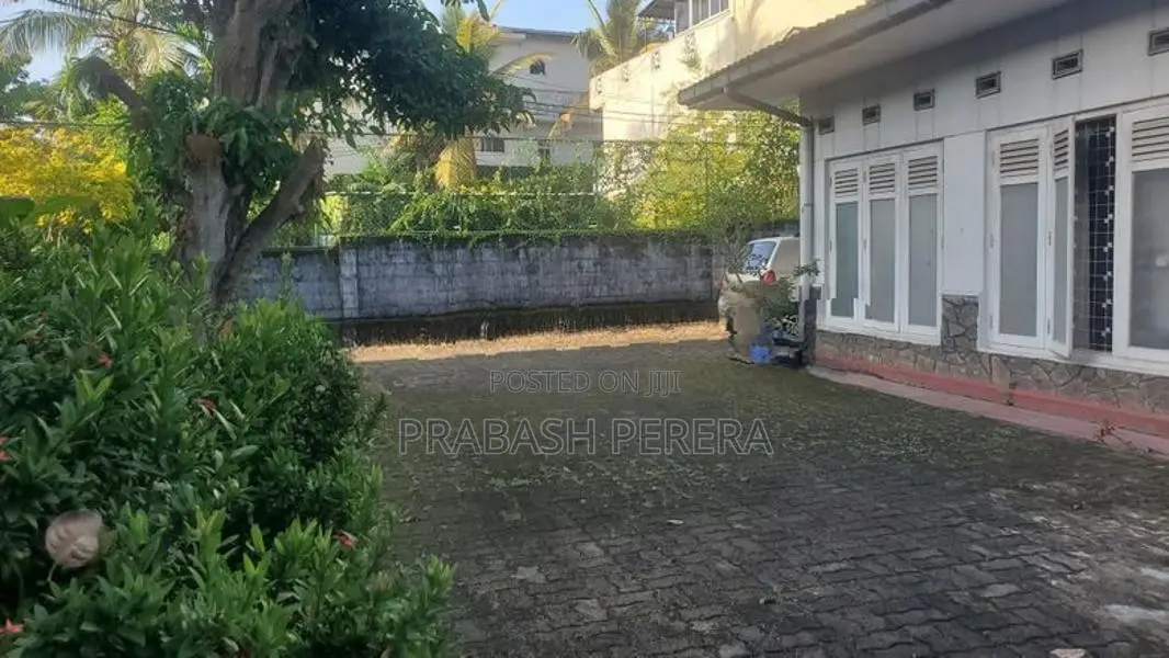 12 Perches Land for sale in Nugegoda