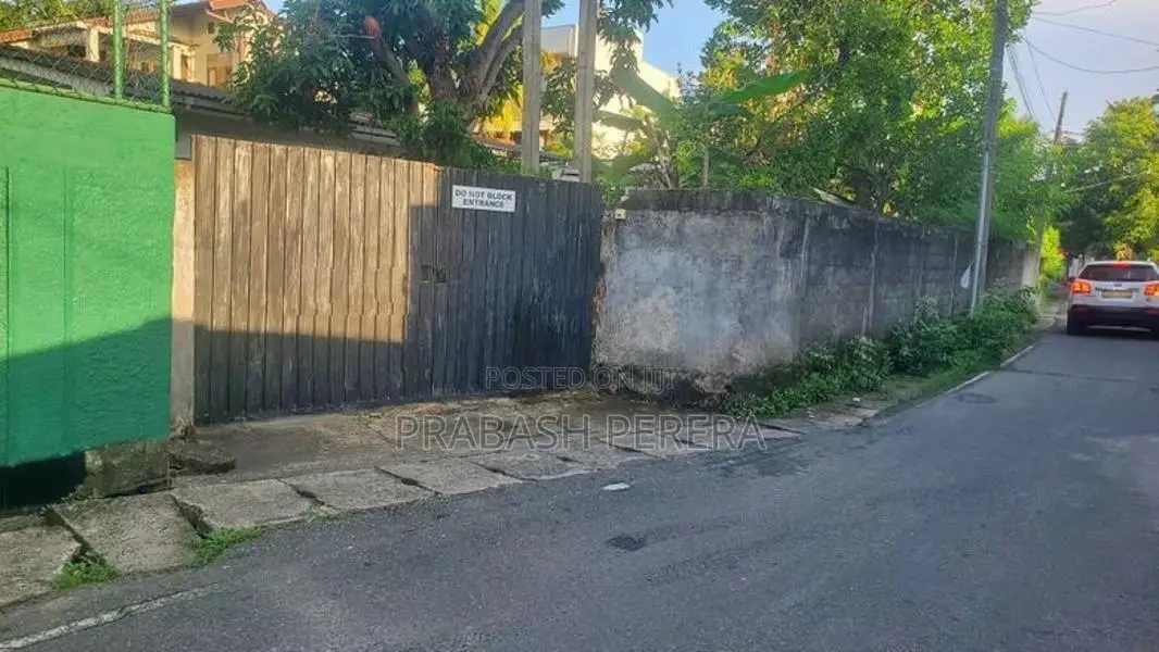 12 Perches Land for sale in Nugegoda