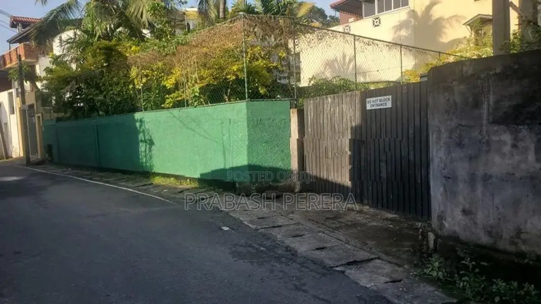 12 Perches Land for sale in Nugegoda