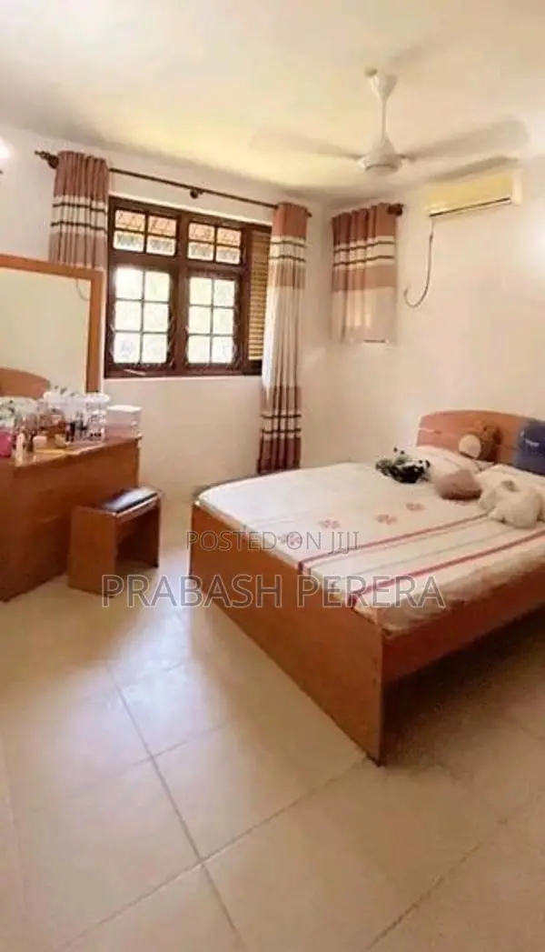 2 Storeyd House for Sale in Maharagama