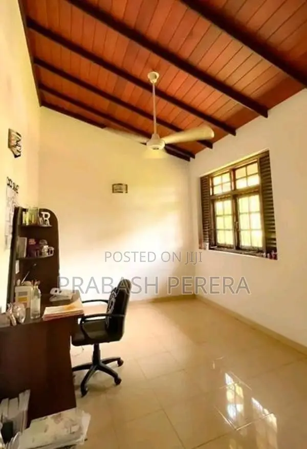 2 Storeyd House for Sale in Maharagama