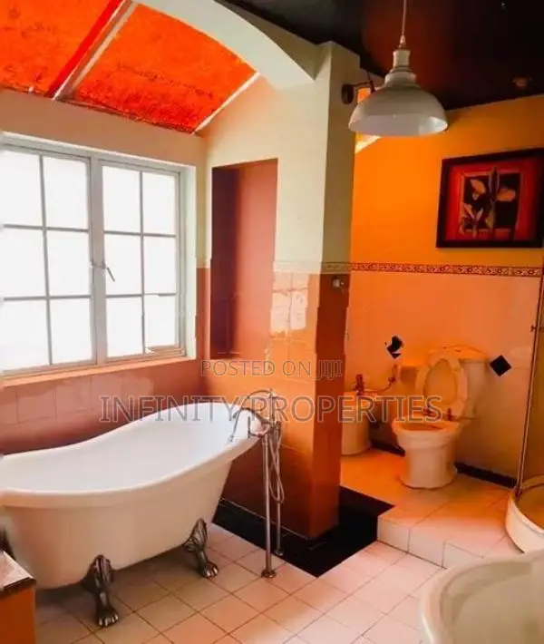 (AF347) Luxury House with 18.6 P for Sale in Rajagiriya