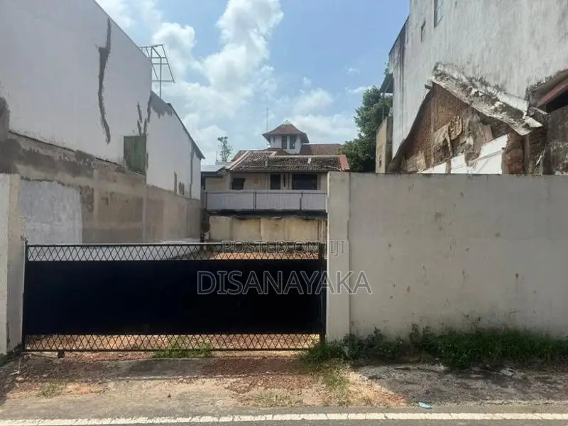 Super Land for Sale in Senanayaka Mawatha DS30864