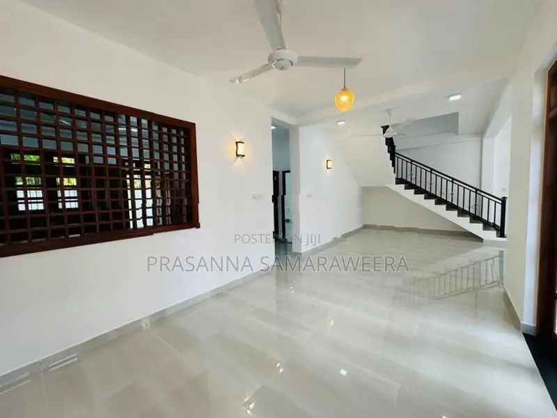 Brand New Solid Modern Super Luxury Boralesgamuwa