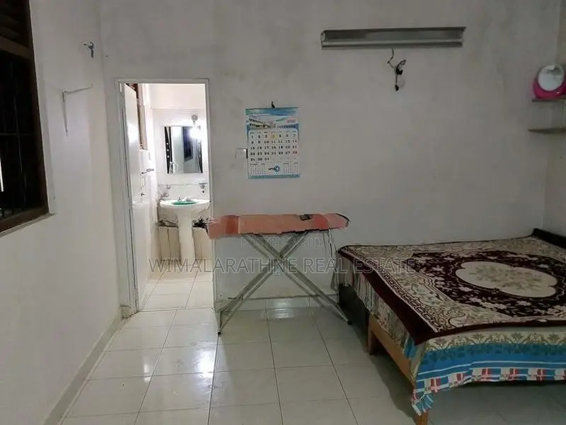 Two Story House for Sale in Piliyandala