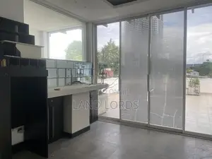 7% Rental Income! 8P Building facing Rosmead Place Colombo 7 For Sale