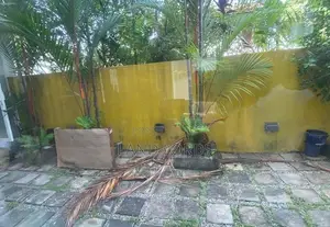 7% Rental Income! 8P Building facing Rosmead Place Colombo 7 For Sale