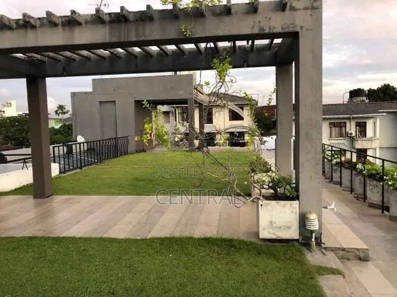 4 Storey Apartment Complex for Sale in Colombo 07 (C7-8420)