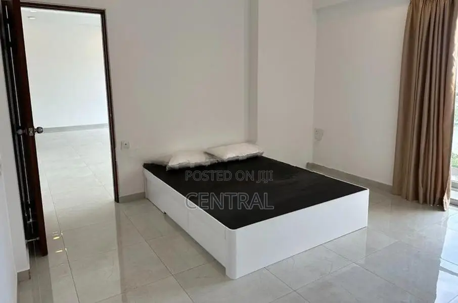 3 Bedroom Luxury Apartment for Sale in Iconic Galaxy (C7-9028)