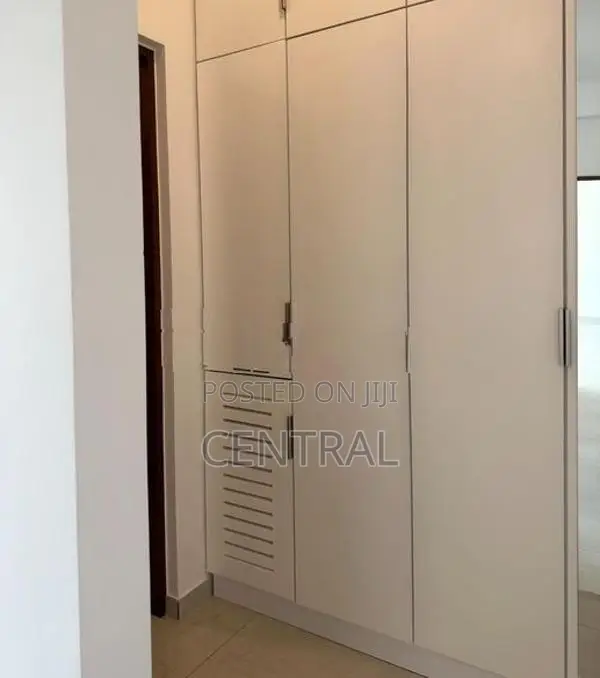 3 Bedroom Luxury Apartment for Sale in Iconic Galaxy (C7-9028)