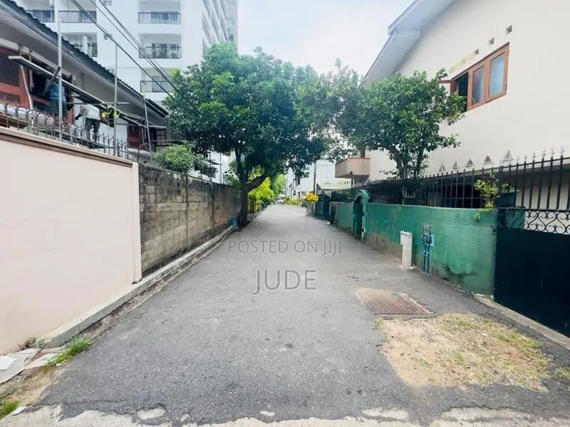 3-Storey House for Sale Colombo 06/05