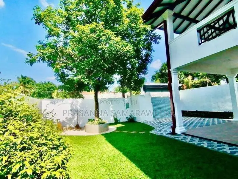 New Solid Modern Super 2 Storey House - Piliyandala