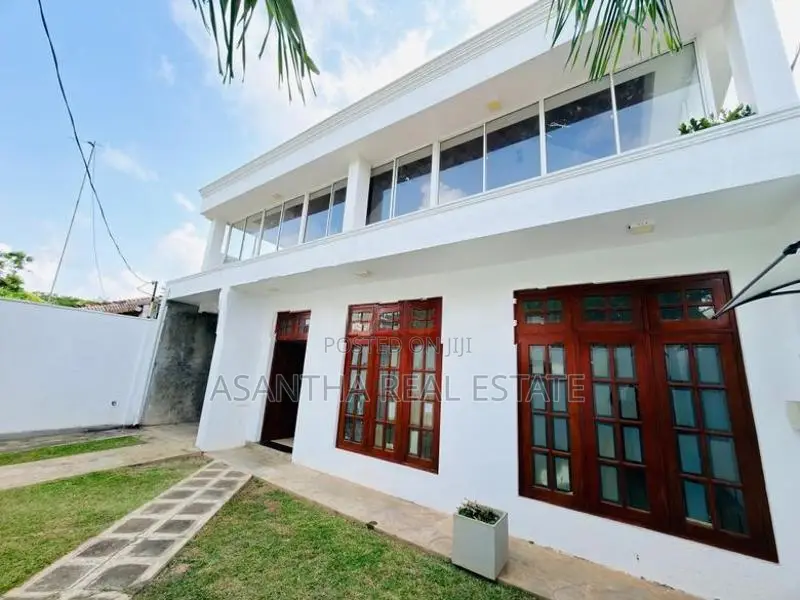 03 Storey Luxury House with 11.05 P for Sale in Mount Lavinea