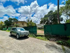 Land in Nugagahawatta Rd - Boralesgamuwa- Maharagama UC