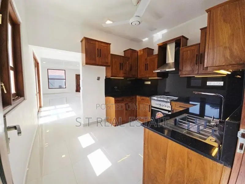 Architecture Designed Luxury 2 Storey House for Sale in Piliyandala To