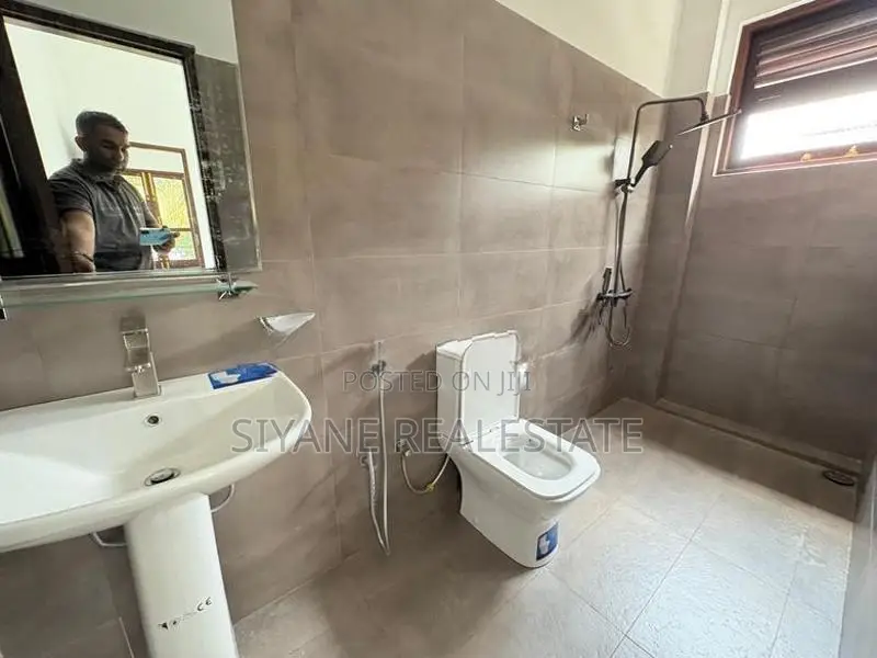 Luxury House For Sale Mount Lavinia