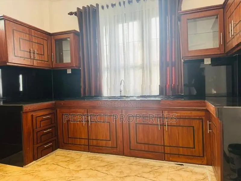 Brand New House for Sale–Wattala Mabola