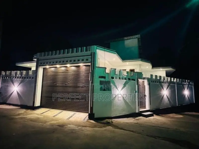 Brand New House for Sale–Wattala Mabola