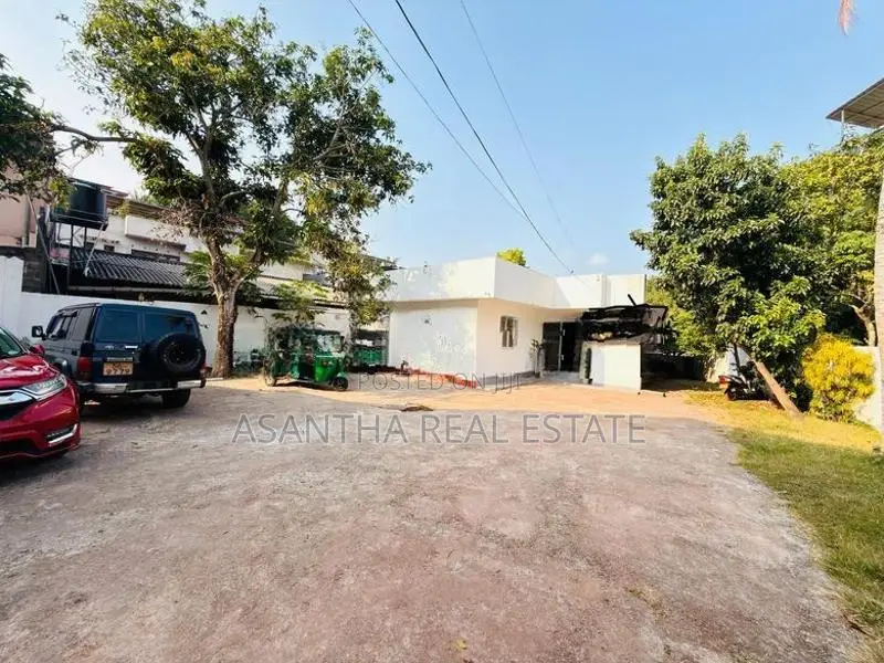 (AFA29) Single Storey House with 20P Sale Kohuwala Nugegoda