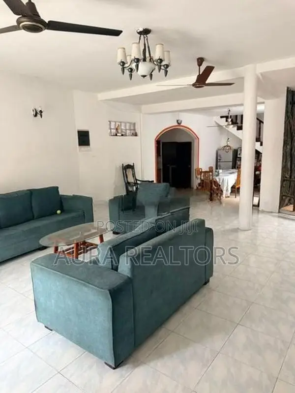 House with Land for Sale in Koswwate (p-68)