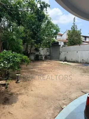 House with Land for Sale in Koswwate (p-68)