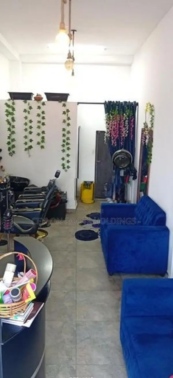 3 Sorry Building for Sale in Punchi Borella, Facing Borella Maradana R