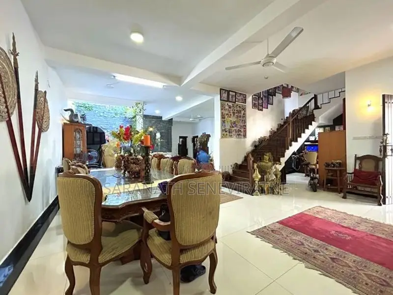 Luxury House in Boralesgamuwa With Business Space & Annex