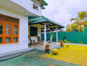 With Furniture / House For Sale in Piliyandala 20 Perches