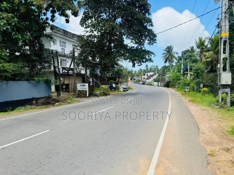 BANDARAGAMA TOWN 40 PERCHES LAND FOR SALE