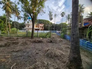 கல்வியங்காடு கட்டபிராய் பகுதியில் 2 பரப்பு காணி விற்பனைக்கு உள்ளது.