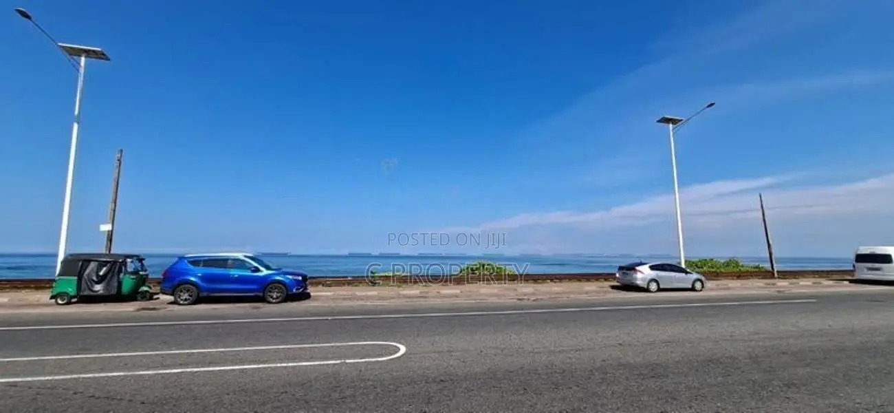 Land for sale colombo 4