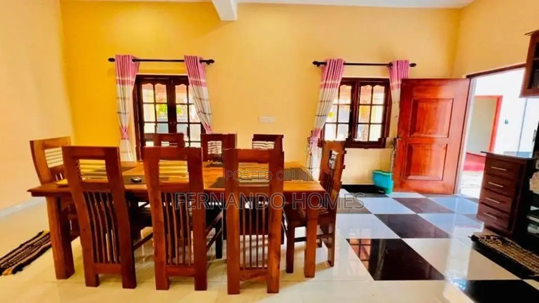 Almost Near Town 6 Bed Rooms All Attached Baths House For Sale Negombo