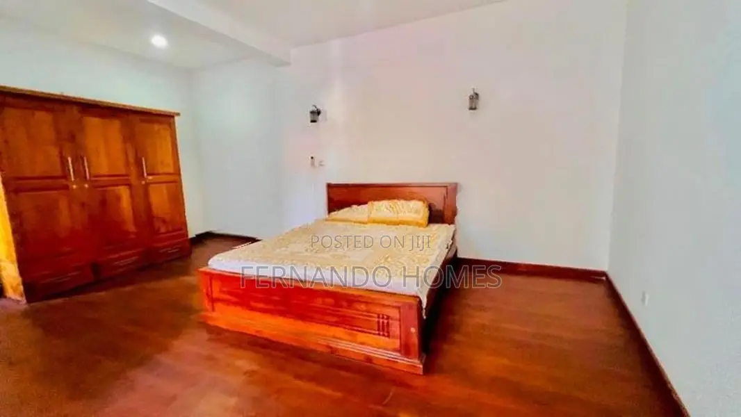Almost Near Town 6 Bed Rooms All Attached Baths House For Sale Negombo