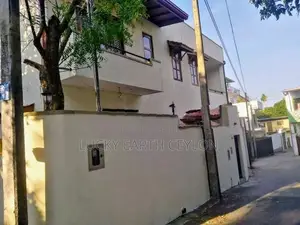 Battaramulla, 2 Story, Fully Furnished,Air Con, House For Rent (MG1319
