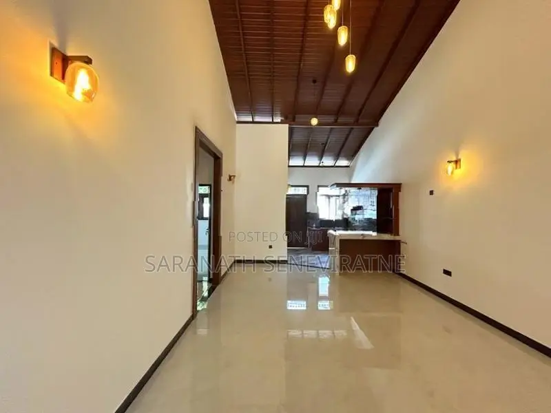Brand-New Modern Architecture House Godagama Homagama 100 m to HighLev