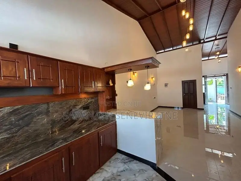 Brand-New Modern Architecture House Godagama Homagama 100 m to HighLev