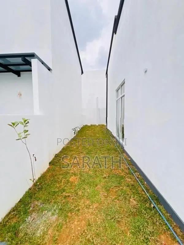 3 Bed With Brand New House Sale Malabe