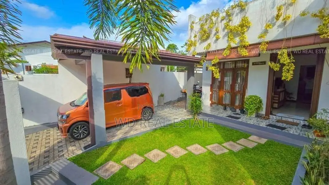 Kesbewa Kindelpitiya 10 Perch Single Storey Luxury 3BR House For Sale
